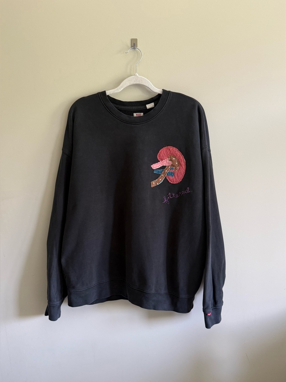 Handmade ANATOMICAL KIDNEY Upcycle
Vintage sweatshirt patchwork